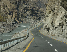 Droga ze Skardu do Gilgit i Indus fot. Katarzyna Mazurkiewicz